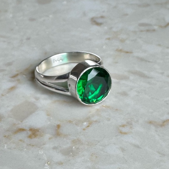 NWOT Sundance Mosshaven Ring Chrome Diopside Sterling Silver